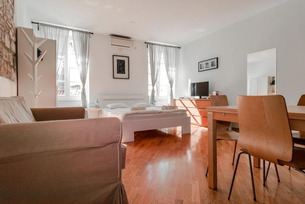 Apartments Artemus Music Piran Ngoại thất bức ảnh